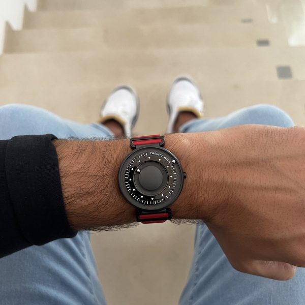 Primus Black synthetic leather magnetic red Online – Bild 2